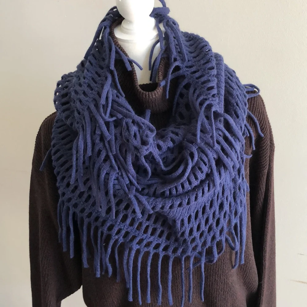 Scarf - Picture 2 of 5